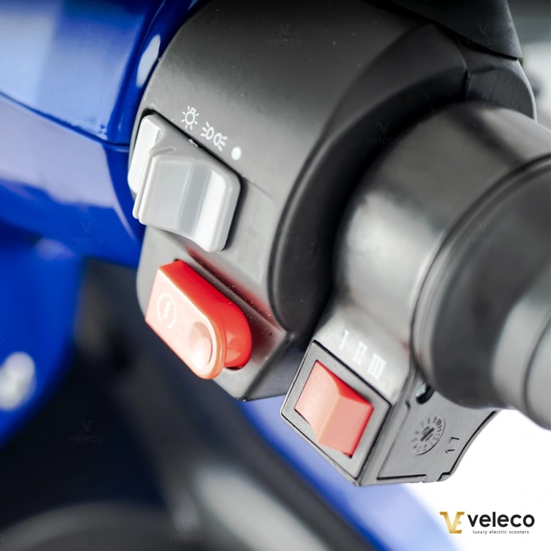 Veleco FASTER: scooter de movilidad con diseño de as