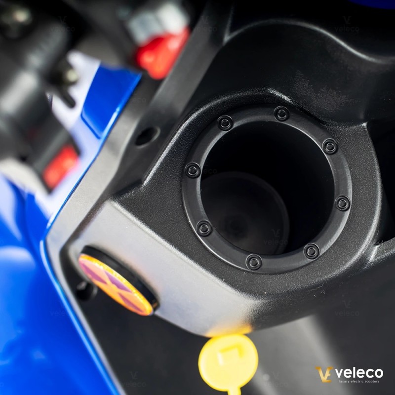 Veleco FASTER: scooter de movilidad con diseño de as