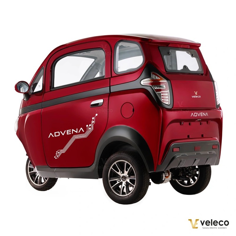 Veleco ADVENA: 2-Sitzer-Elektromoped im geschlossenen Karosserie-Design