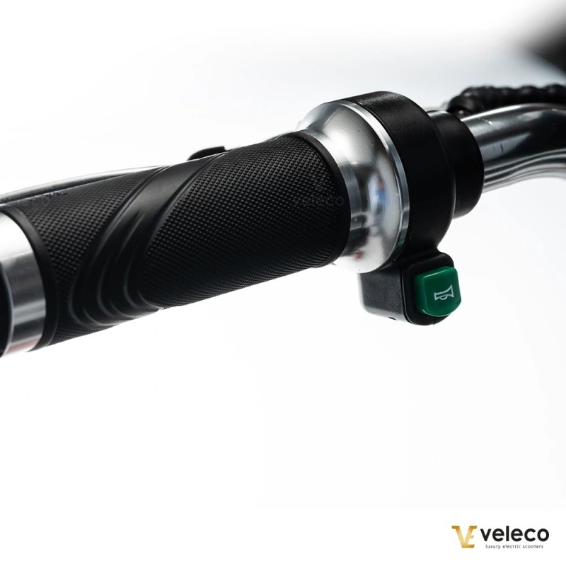 Veleco ZT16: scooter de movilidad compacto de 3 ruedas